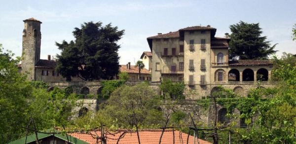 Palazzo Moretti - complesso Brembate (BG) Link risorsa: http://www.lombardiabeniculturali.