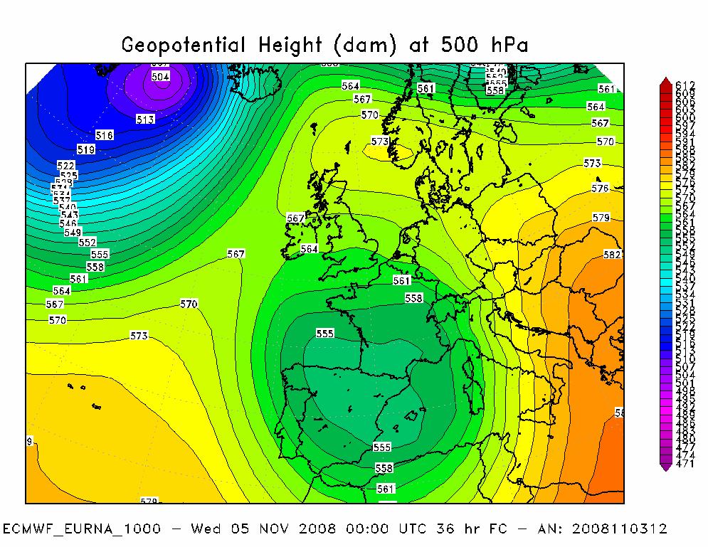 2 ANALISI METEOROLOGICA Figura 2.1: geopotenziale a 5 [hpa] alle ore 12. del 4 novembre e alle.