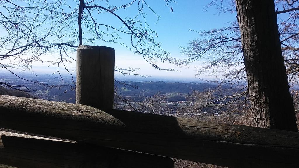 GIO TERRITORIO, CULTURA, PAESAG IL CENTRO VISITE: UNA FINESTRA SUL PARCO Presso il Centro Visite di Cascina Butto Ascolta guarda ecco la modalità giusta per