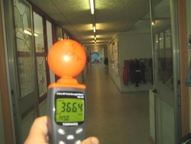 L Valutazione dell esposizione occupazionale a campi elettromagnetici Corridoio - a bassa frequenza (30 2000 Hz) secondo quanto