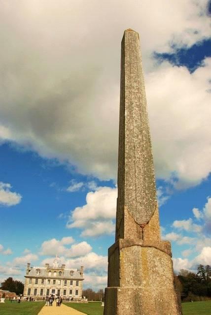 obelisco conteneva delle preziose iscrizioni che