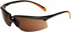 Protezione degli occhi Occhiali di protezione Light Vision Questi occhiali di sicurezza sono dotati di un LED ultrabrillante regolabile con batterie a lunga durata (oltre 50 ore).
