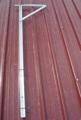 Montaggio verticale Strumenti Per l installazione del sistema di montaggio TRI-VENT su tetti in lamiere trapezoidali, in caso di montaggio verticale dei moduli sono necessari i seguenti strumenti: