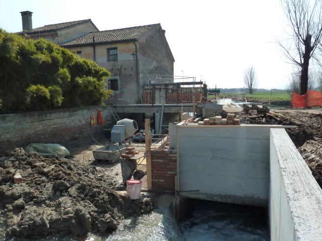 26 e via Borsellino in comune di Torri di Quartesolo; - roggia Puina, rettifica del canale per un tratto di circa 200 metri e costruzione di un sifone per l'irrigazione in comune di Gazzo Padovano