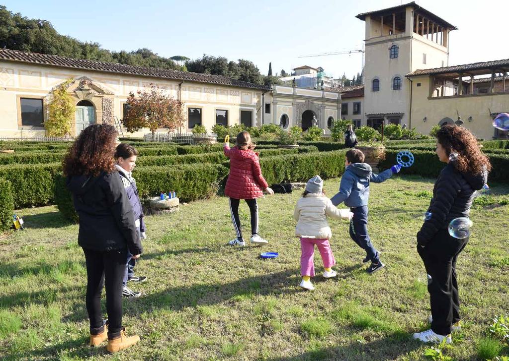 Le strutture residenziali per minori presenti sul territorio toscano e i dati di flusso 13 02 LE STRUTTURE RESIDENZIALI PER MINORI PRESENTI SUL TERRITORIO TOSCANO E I DATI DI FLUSSO In Toscana nel