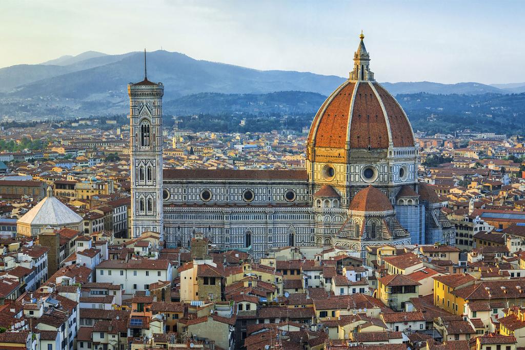 IL CAMPANILE DI GIOTTO E IL BATTISTERO