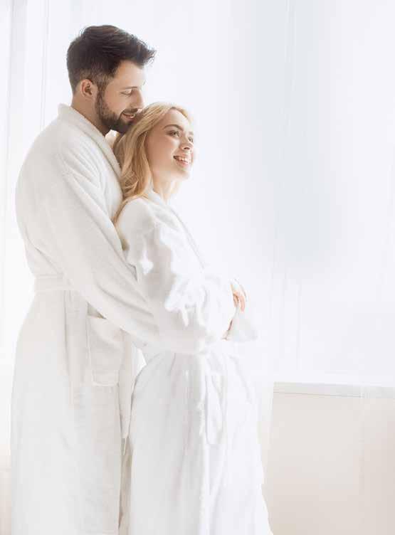 RITUALI PER DUE ROMANTIC SPA SUITE Tutti i trattamenti e i massaggi possono essere effettuati insieme al partner. La SPA Suite privata in stile elegante e moderno riattiva tutti i sensi.