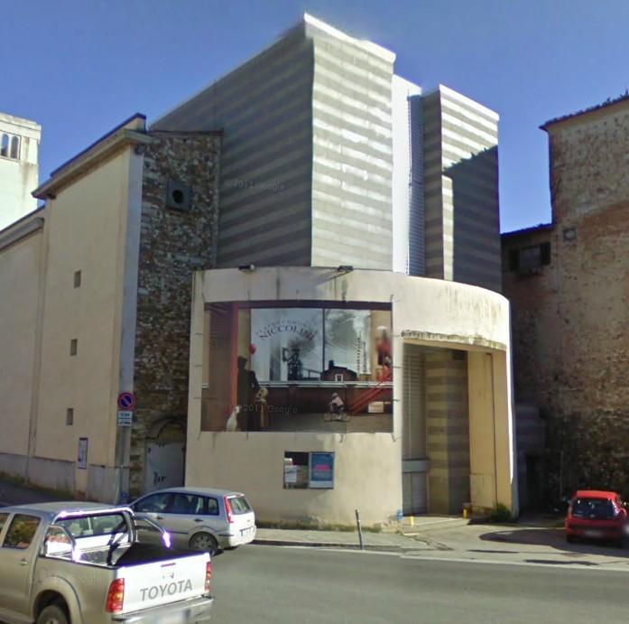 Scheda 4 Indirizzo: Via Roma Piazza della Repubblica Piazza De Gasperi Teatro Niccolini edificio di grande valore storico ed architettonico con rilevanti elementi di pregio interni ed esterni Art.