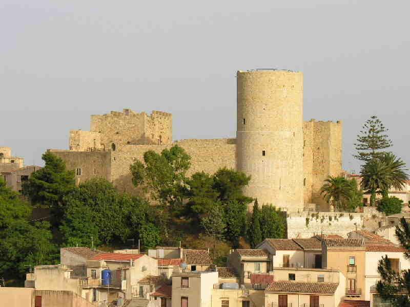 Salemi dove, il 14 maggio, venne accolto con grande entusiasmo dalla