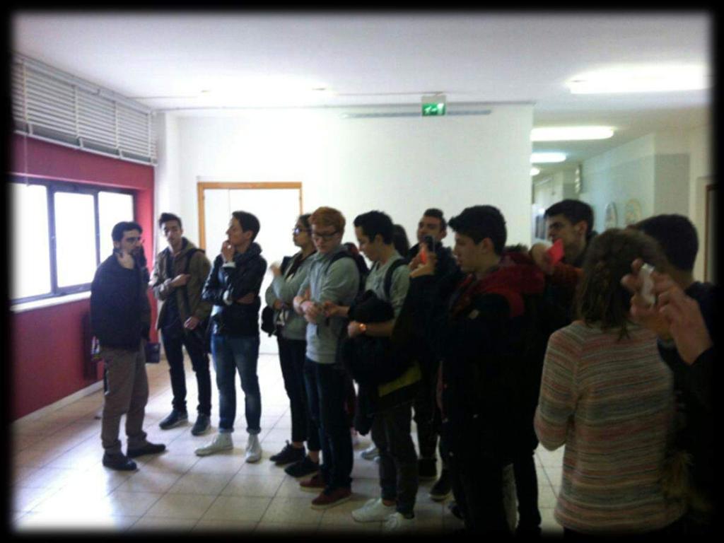 VISITA AL LICEO ARTISTICO Il prof.