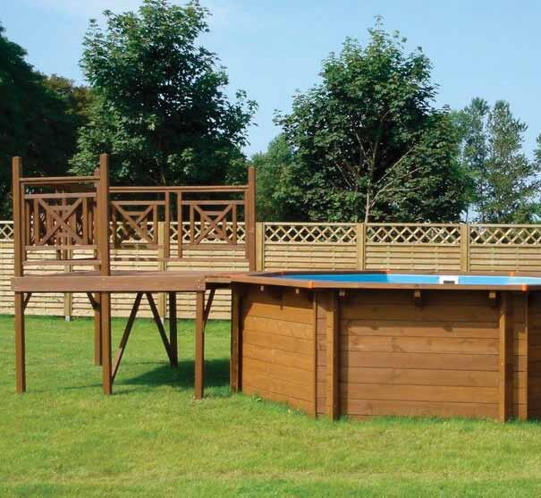 Terrazza / Terrace Terrazza in legno di dimensioni 2x2 m con barriere di sicurezza, per creare un