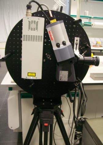 Il prototipo strumentale: LIF a scansione di linea La radiazione laser a 266 nm induce l emissione di fluorescenza: il