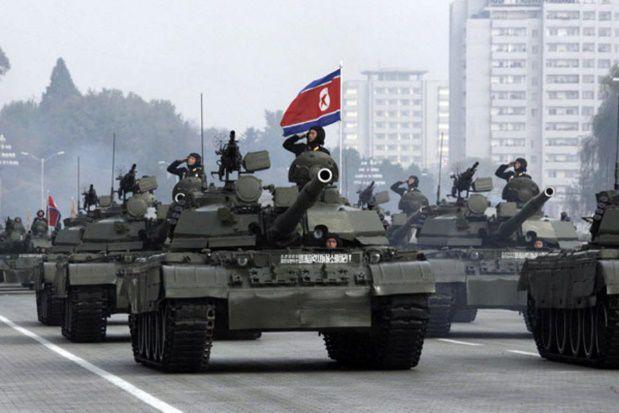 Le forze militari non nucleari. Corea del Nord stato più militarizzato sulla terra. Spese militari stimate al 22-24% del reddito nazionale. Quantitativamente quarte più grandi al mondo.