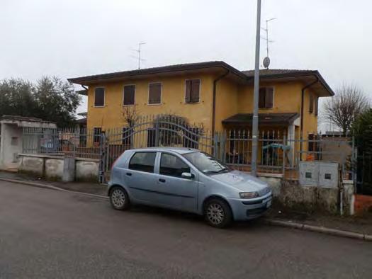 Esecuzione Forzata N. 370/2015 - LOTTO 2 Beni in Oppeano (Vr) ALLEGATO N. 1 - LOTTO 2 Elaborato fotografico composto da n. 42 foto 21/01/2016-01/02/2016 Foto d insieme: da n. 1 a n.