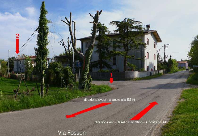 03 vista da nord della pubblica Via Fosson con le sue direttrici di traffico e con evidenziati: 1= l imbocco della