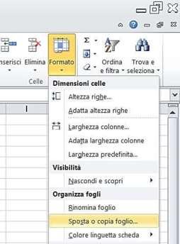 Tasto destro sull'etichetta di un foglio e, selezionare Sposta o copia foglio dal menu di scelta rapida Per spostare un foglio,