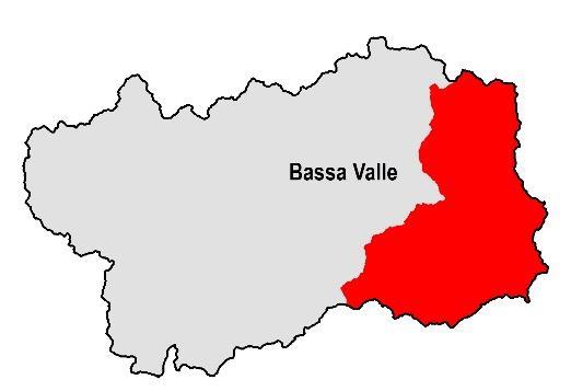 Regione Autonoma Valle D Aosta PARTE PRIMA Analisi e Descrizione 12 Bassa Valle Revisione documento: Novembre 2018 Dati di riepilogo area interna Totale Comuni 23 * Popolazione residente 23.