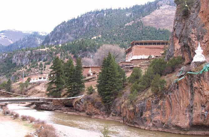 MONASTERO DI KHAMDOGAR Tibet Regione Autonoma Tibetana Progetti SAD attivi nel 2017 94 Codice progetto: 0546 Descrizione del progetto e località di intervento: il Monastero di Khamdogar si trova