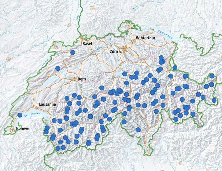 Supporto interpretativo per il bollettino delle valanghe 17 Osservatori SLF fissi Alcuni degli osservatori dell SLF sono fissi.