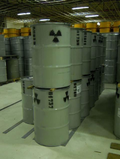 PRINCIPALI ATTIVITÀ REALIZZATE Trattamento dei rifiuti radioattivi (esperienze più recenti) 600 fusti da 220 litri di rifiuti tecnologici