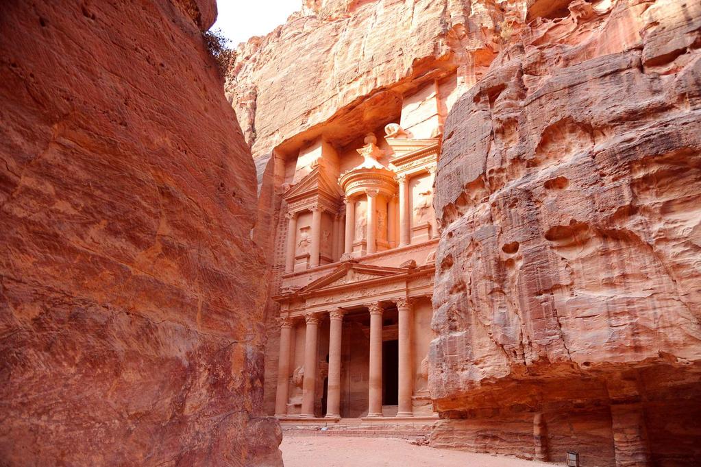 GIORDANIA Giordania classica Alla scoperta di Amman, Madaba, Petra, Wadi Rum e Mar