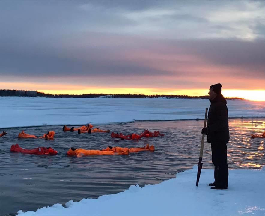 2 giorno: 23 DICEMBRE 2019 Haparanda - Rovaniemi - villaggio di santa claus-haparanda Tempo a disposizione per visitare il villaggio ed incontrare Babbo Natale! Nel pomeriggio, rientro ad Haparanda.