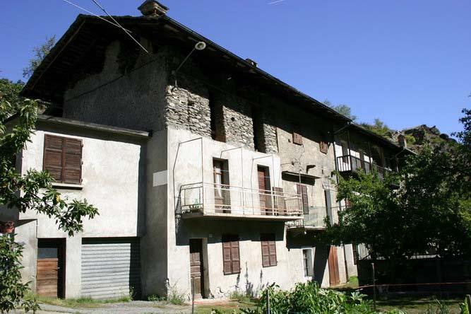 5 Epoca di costruzione: tra il 1900 e il 1945 Stato di conservazione: discreto Stato del fabbricato: rimaneggiato Tipo fabbricato: edificio Destinazione d'uso: residenziale -