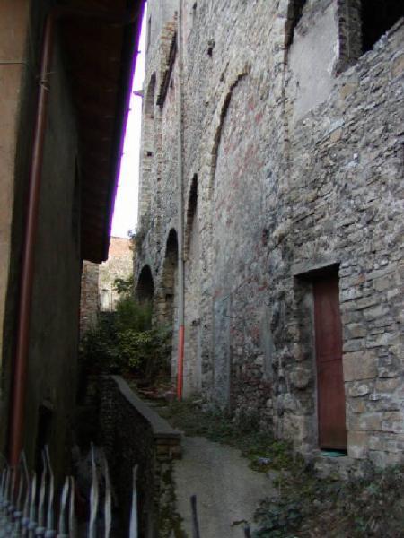 Avanzi di mura romane a S. Agata Bergamo (BG) Link risorsa: http://www.lombardiabeniculturali.