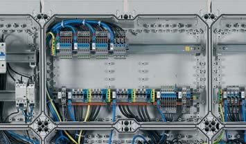 a norma IEC 61439-3 Quadri con porta Porte