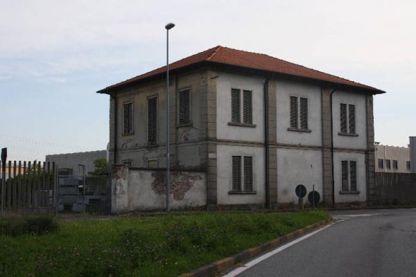 Palazzine stabilimento ACNA Cesano Maderno (MB) Link risorsa: http://www.lombardiabeniculturali.