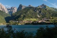 \\\" Tipico albergo di montagna completamente rinnovato, ubicato in posizione... ', 'https://www.dolomitibrentabike.it/files/getbyname/', '2_Garni' ],['GRAND HOTEL MOLVENO', 46.1330102079135, 10.