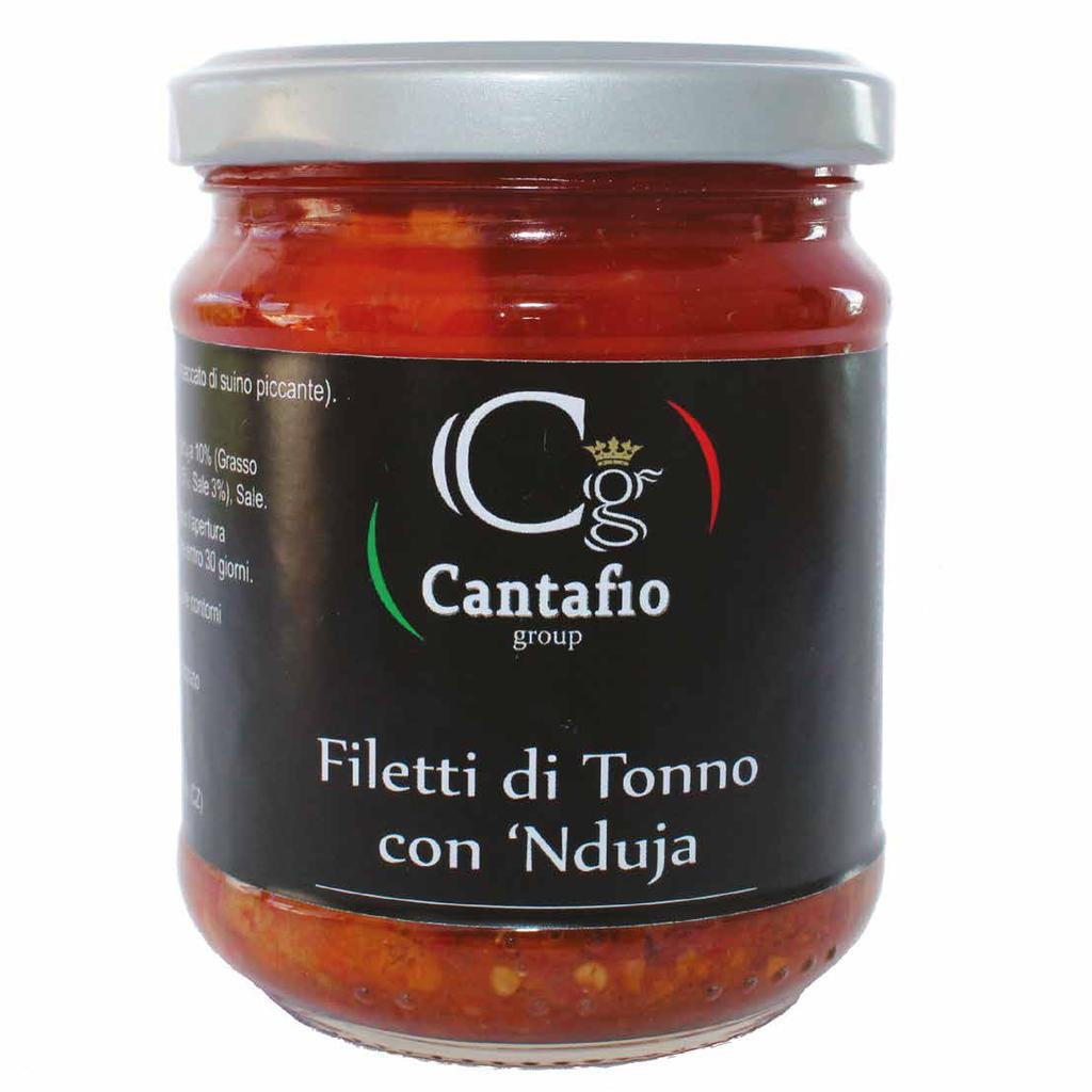 TONNO / TUNA Il Tonno pinna gialla è stato sapientemente amalgamato con la Nduja dando vita ad un piatto già pronto, per essere utilizzato come antipasto o condimento per la pasta.