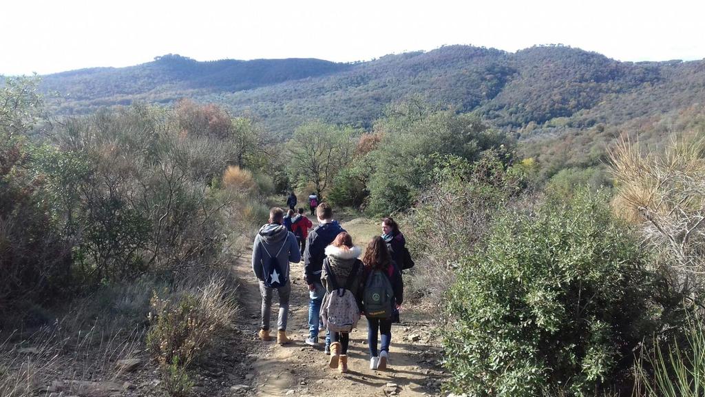 Un escursione sulle colline di Tuoro sul Trasimeno ha consentito agli alunni di osservare dall alto il Lago
