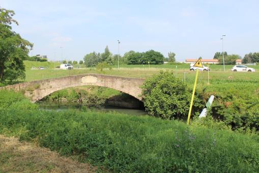 Ne consegue un notevole ristagno d acqua, la