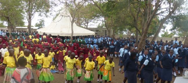 24 th September Dr. Giovanni Carpani from Milano arrived in Karungu for a three weeks volunteer mission in the hospital. During his stay he will also have time to interact with Dala Kiye children.