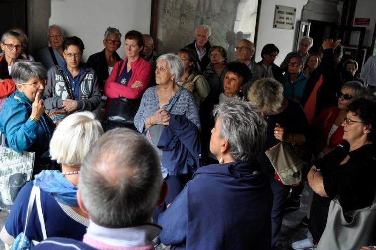 Il Museo Carnico delle Arti Popolari "Michele Gortani" di Tolmezzo, ospitato nel seicentesco Palazzo Campeis, espone una ricca collezione di materiale etnografico, artistico ed artigianale che