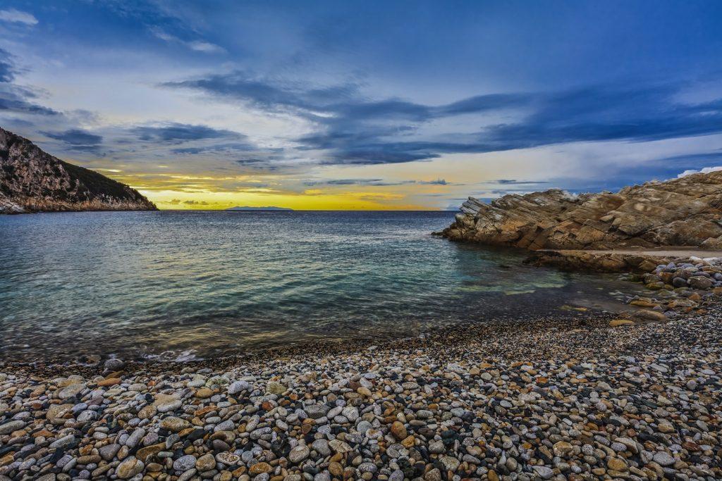 Arcipelago toscano: perle emerse L ospitalità a Marciana Marina, come in tutto l arcipelago toscano, è perlopiù improntato alla massima cordialità.