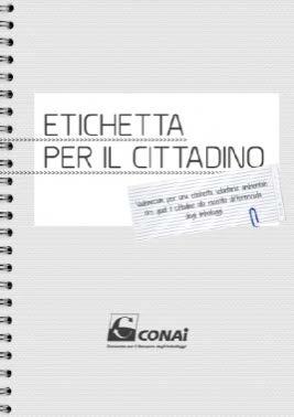 materiale riciclato, i requisiti essenziali, le informazioni a supporto della