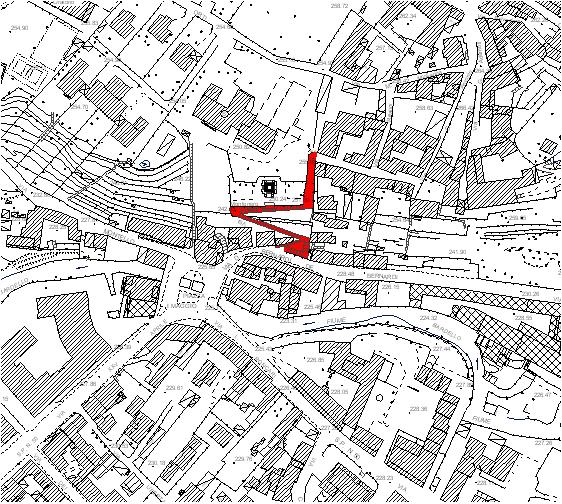 5 Esame degli spazi pubblici di relazione Monumento ai caduti Superficie mq 685 Caratteristiche: X pavimentazione di qualità X arredo urbano X alberatura, sistemazioni a verde X pedonalità protetta