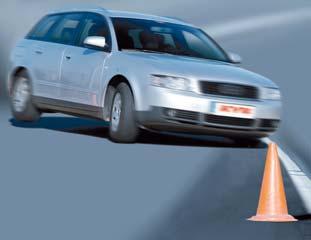 In tal caso per una velocità iniziale di 80 km/h, la distanza di arresto si allunga del 5% o addirittura del 14% per i veicoli con ABS.