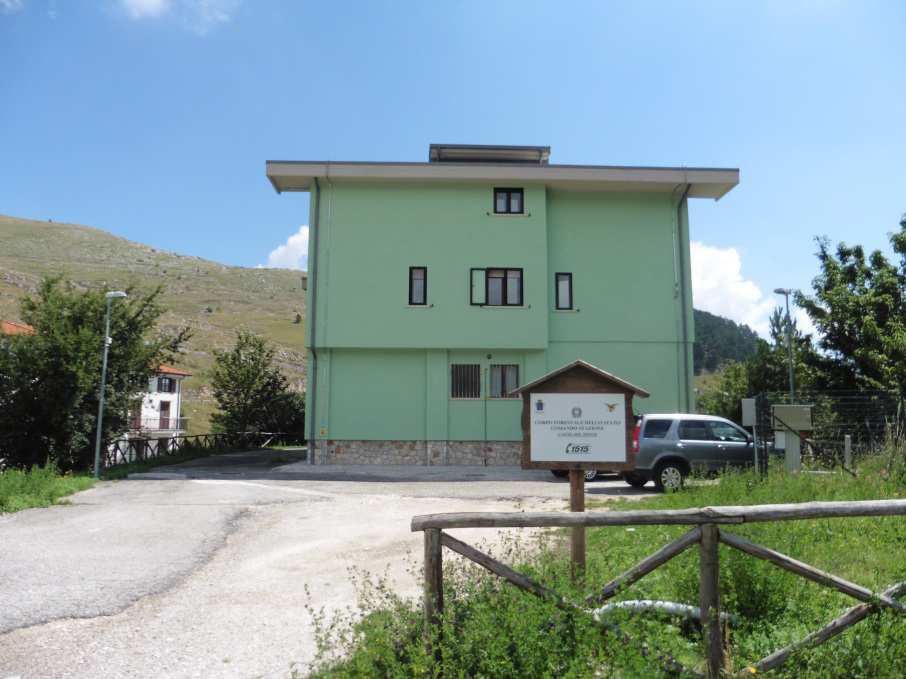 FASCICOLO DELL IMMOBILE Direzione Regionale Abruzzo Molise COMANDO STAZIONE FORESTALE DI CASTEL DEL MONTE STRADA STATALE 17 BIS snc (AQB1588) DATI GENERALI DENOMINAZIONE