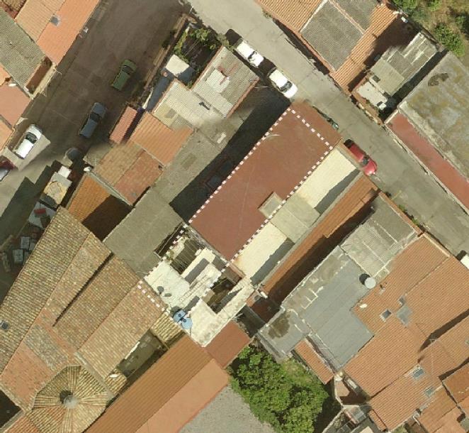 DATI URBANISTICI Superficie U.M.I.* [mq]: 143 ZONA URBANISTICA: A - Centro Storico *informazioni statistiche Superficie coperta attuale* [mq]: 132 Rapporto copertura attuale* [mq/mq]: 0,92 Volume edificato attuale* [mc]: 1.