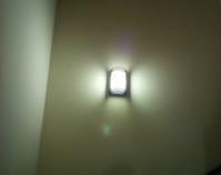 2.5 Dotazione impiantistica elettrica ILLUMINAZIONE L illuminazione ambienti avviene con lampade a fluorescenza (tubi da 36W/58W e alcune fluorescenti compatte nelle scale).