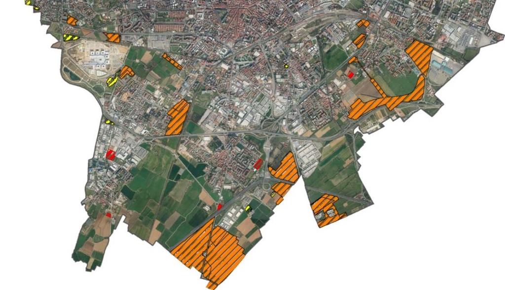 aree di completamento interne alla superficie urbanizzata o esterne che interessano suolo libero di superficie maggiore a 5.000 mq previste dal PdR; 4.