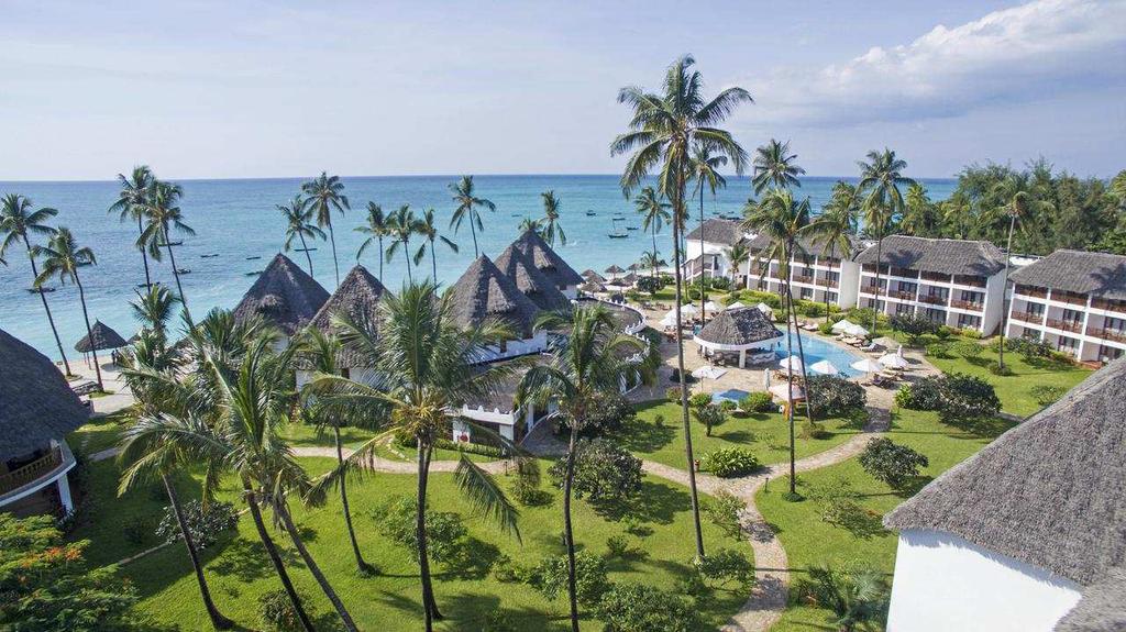 STRUTTURA Il Brixia Club Double Tree Resort by Hilton gode di una posizione privilegiata sull isola di Zanzibar si affaccia infatti sulla splendida spiaggia di Nungwui all estremo Nord dell isola.