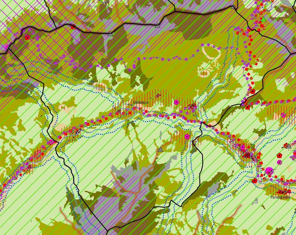 L area in oggetto è individuata nella tavola TAV 4.9 di Piano Paesistico Regionale come facente parte delle aree di montagna (art. 13) oltre che delle Praterie, prato-pascoli, cespuglieti (art. 19).