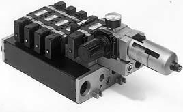 VFR Manifold con unità di controllo L impianto di controllo (filtro, regolatore, pressostato e valvola di scarico) costituiscono un unità installabile direttamente sulla base manifold Eliminate le