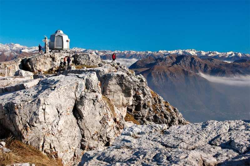 DOMENICA 21 LUGLIO 2019 Cima e laghi di Peyrefique m.