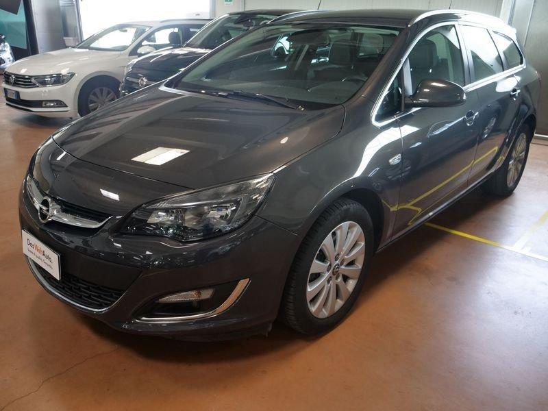 Opel Astra 1.6 CDTI EcoFLEX S&S Sports Tourer Professional N1 Astra 4ª serie Immatricolazione: 1/ 2015 KM: 81060 Carrozzeria: Station Wagon Cilindrata: 1598 SUP-EY023FL **Opel Astra 1.