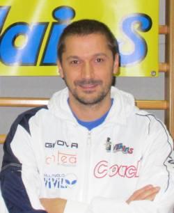 cognome e nome data di nascita ruolo numero squadra DAMIN MARTA 22/08/2006 U13 misto 201/18 VIVILVOLLEY REALE MARINO CANDIDA 19/10/2006 U13 misto 201/18 VIVILVOLLEY REALE staff